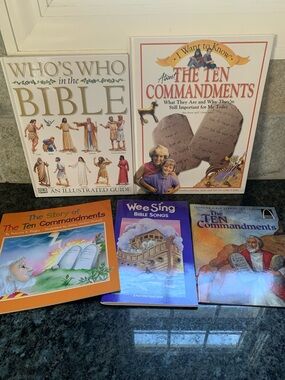 Collection of Like New Children’s Books about the Bible & the 10 Commandments,